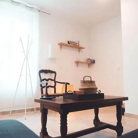 Le Racine, T3 En Centre *